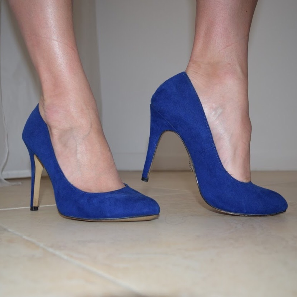 Rock & Republic Blue Suede Heels